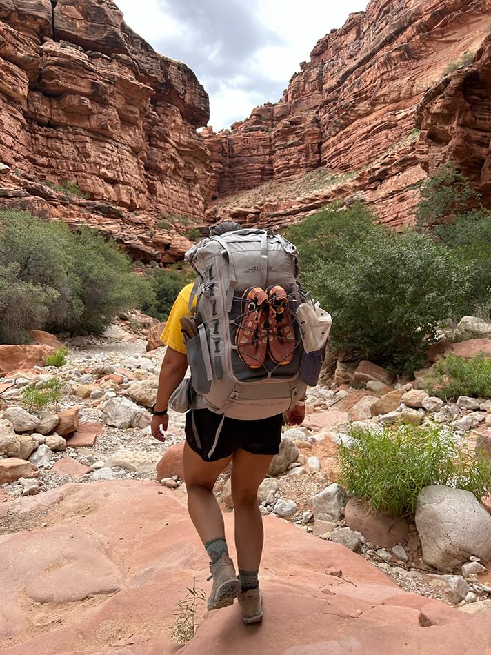 ALPS Mountaineering Nomad RT 50, Roll-Top Internal Frame Hiking Pack - Image 5