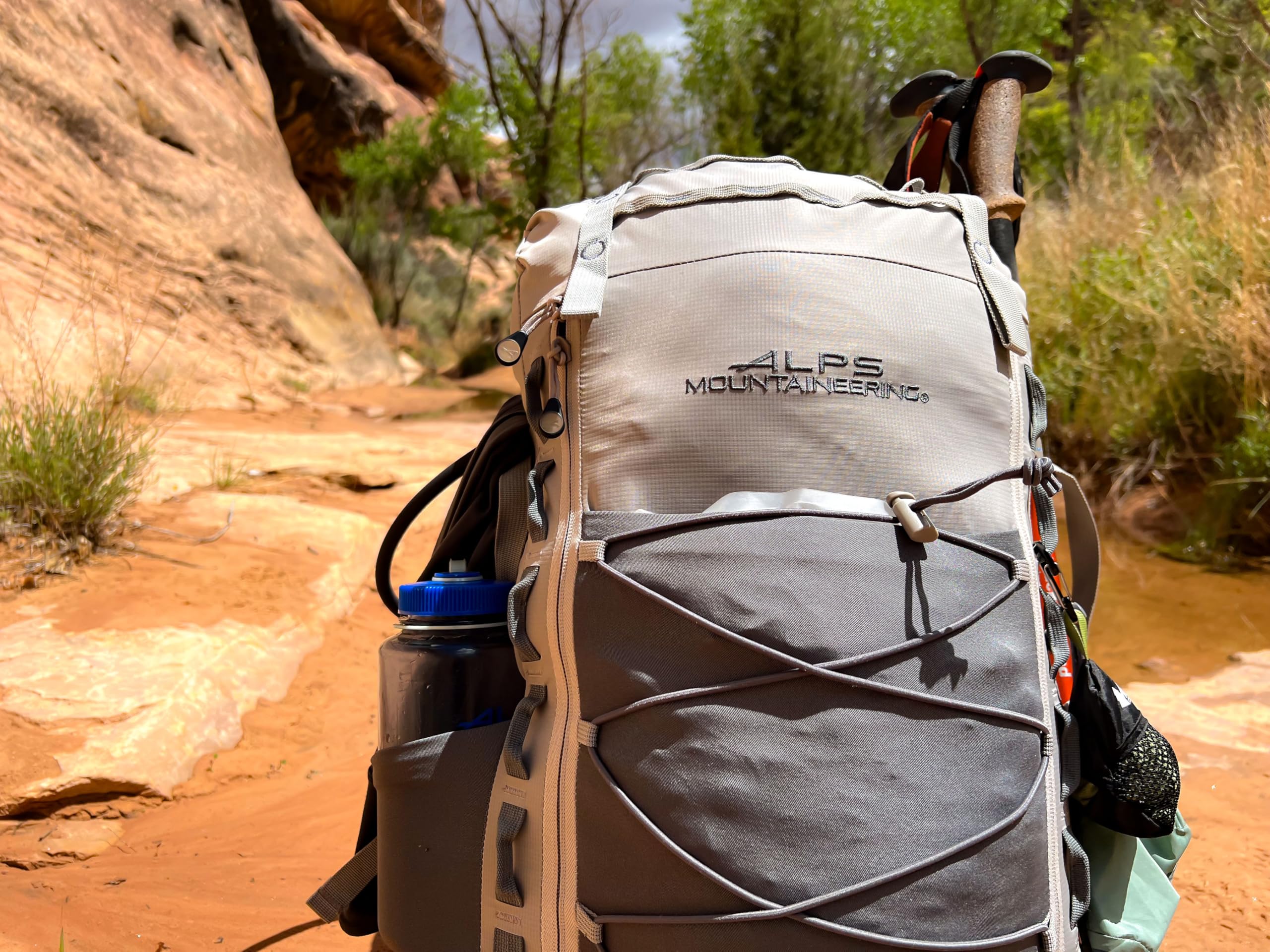 ALPS Mountaineering Nomad RT 50, Roll-Top Internal Frame Hiking Pack - Image 6